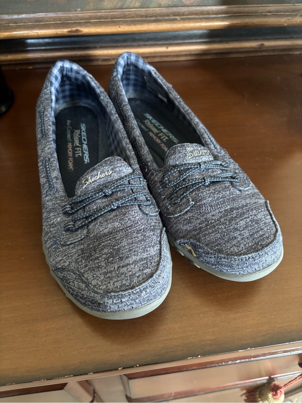 Skechers Breath easy good influence navy slip on shoes women’s size 7